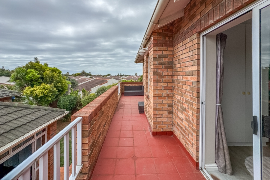 3 Bedroom Property for Sale in Summerstrand Eastern Cape